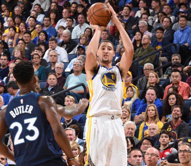 的中场如同 的中场如同