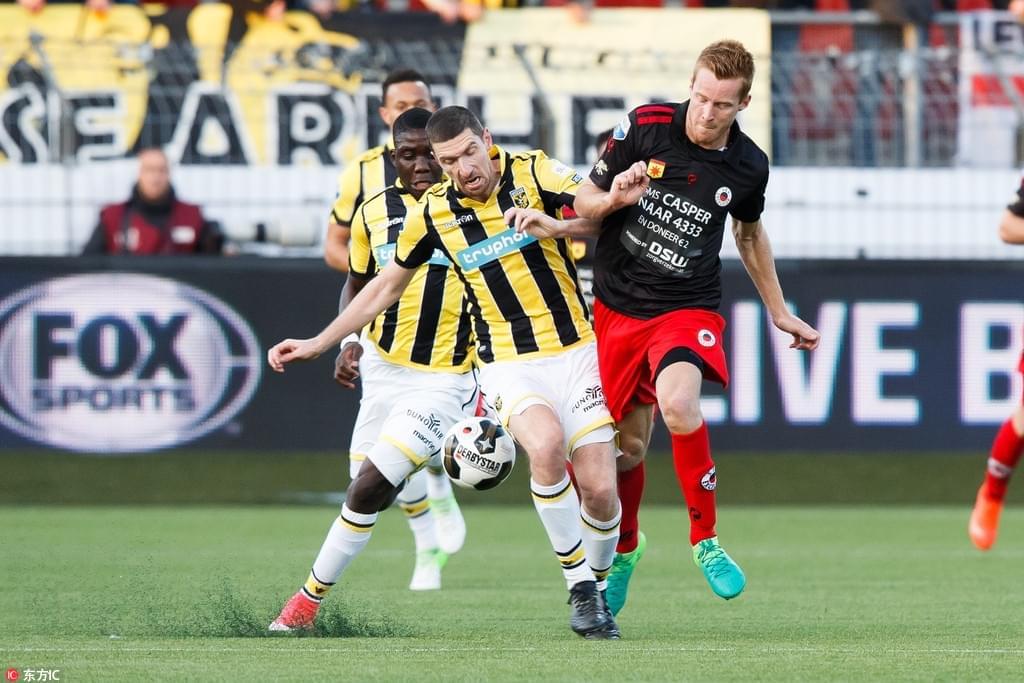 是球队士气 是球队士气