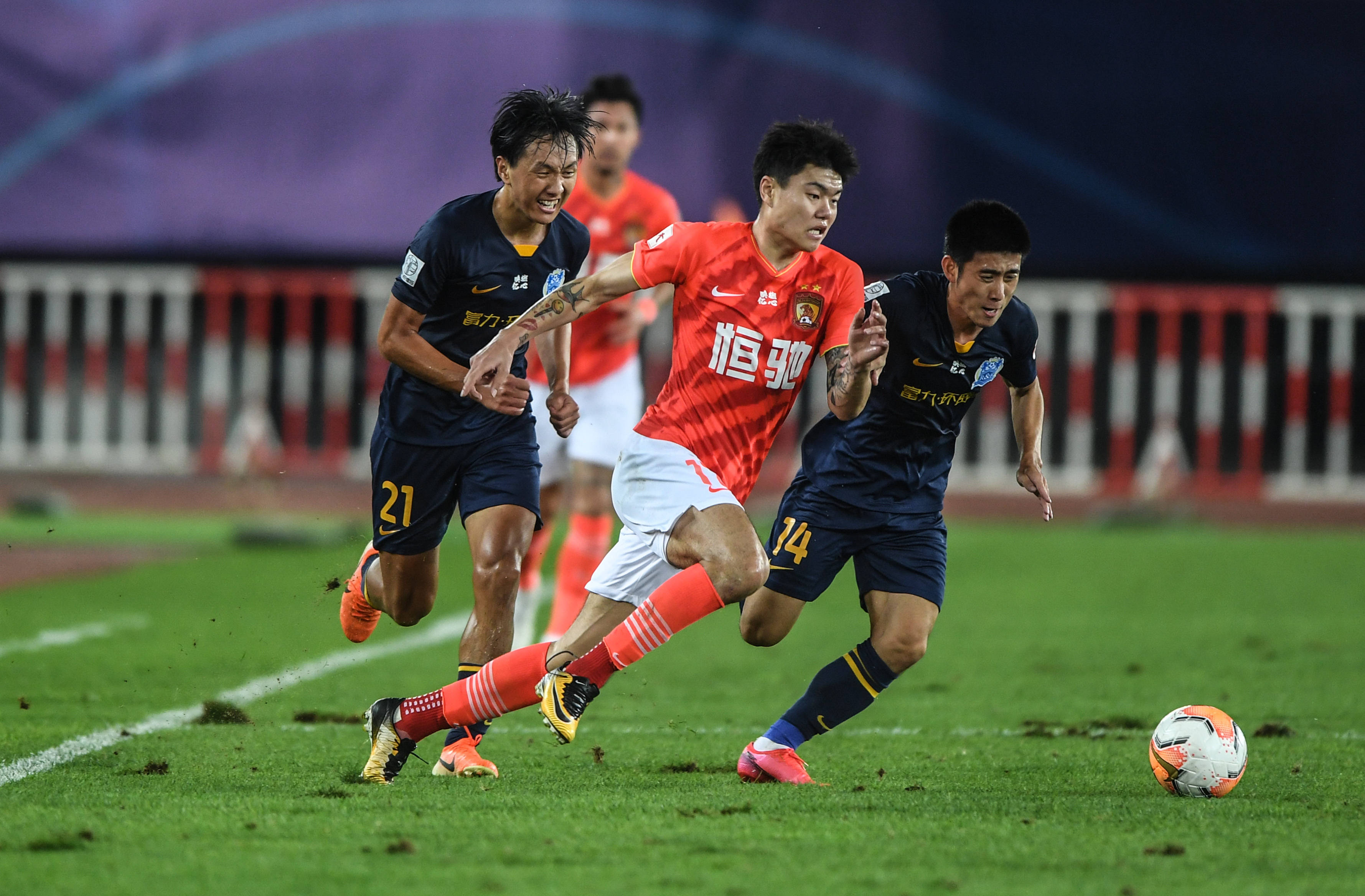 队在关键时 队在关键时